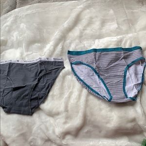 NWT Victoria’s Secret panty bundle szM